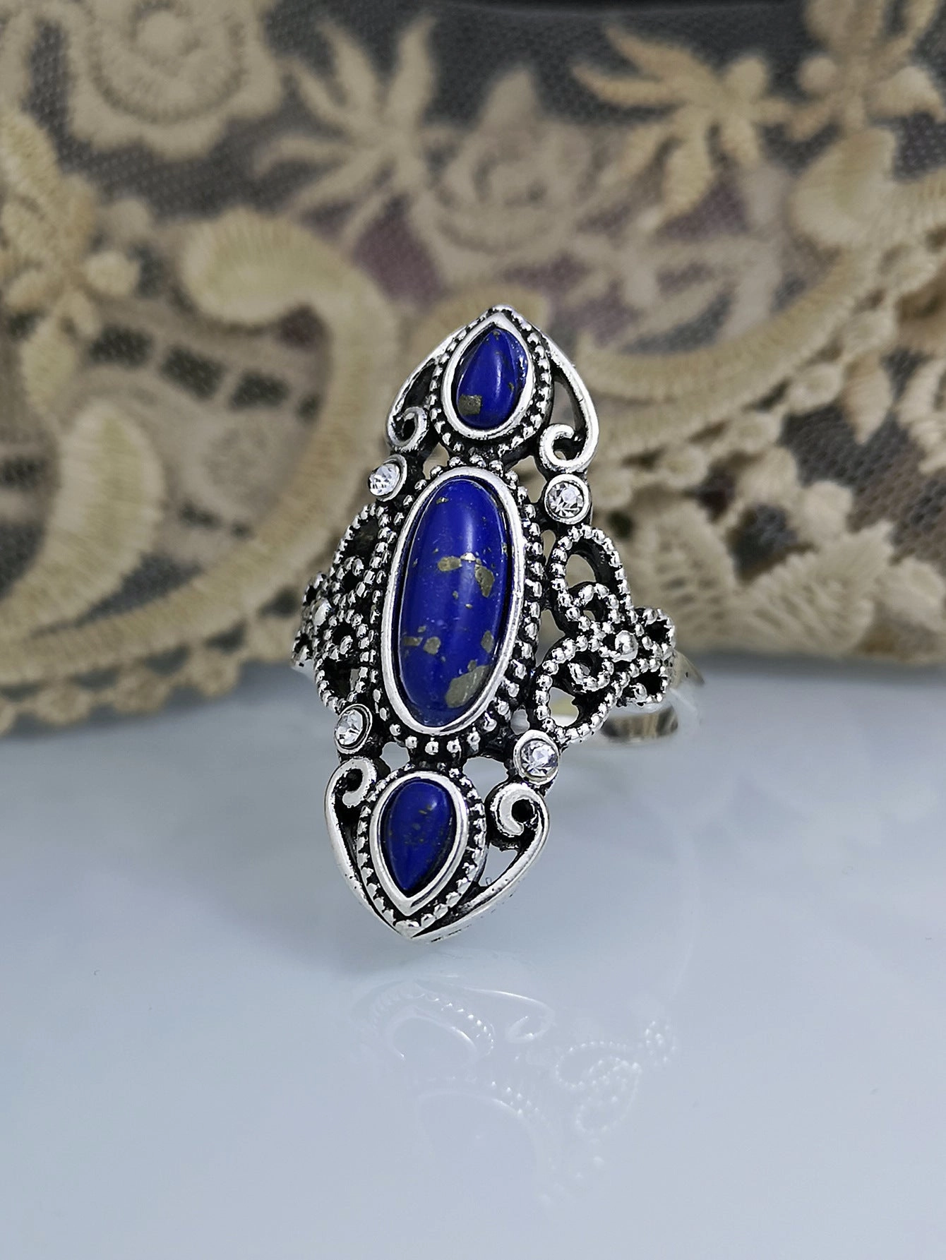 Wholesale Alloy Hollow Carved Lapis Lazuli Ring