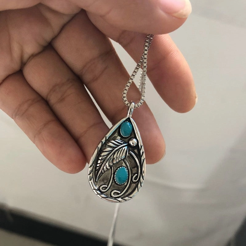 Wholesale Alloy Inlaid Turquoise Vintage Blackened Feather Pendant Necklace