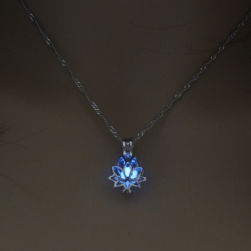Wholesale Alloy Lotus Photo Box Luminous Pendant Necklace