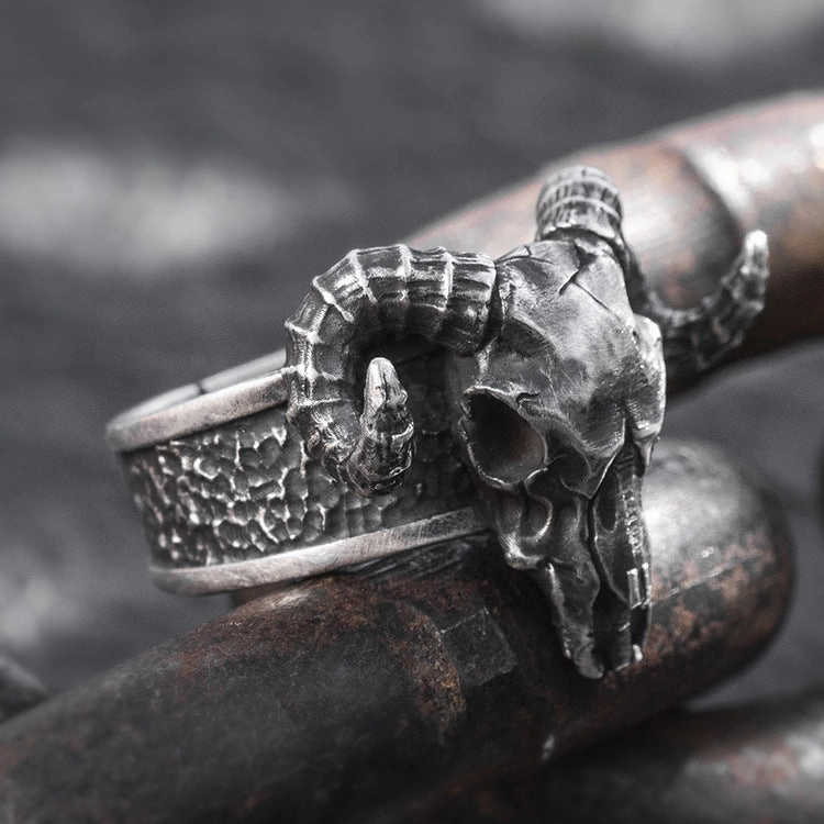 Wholesale Alloy Retro Punk Skull Horn Ring