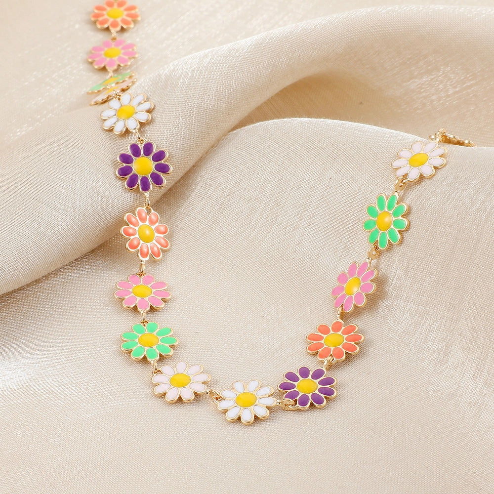 Wholesale Alloy Small Daisy Flower Clavicle Necklace