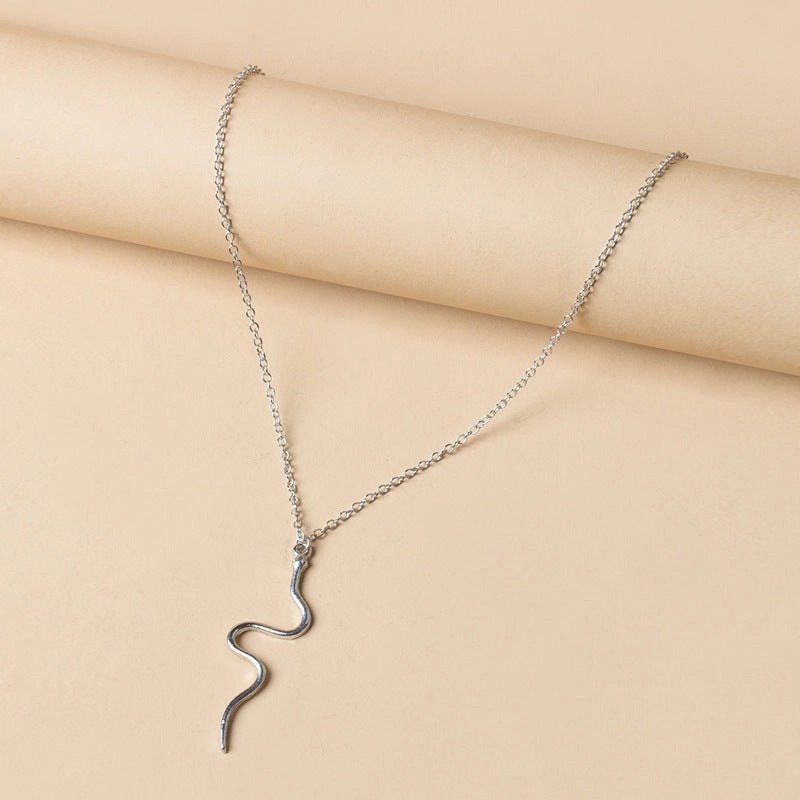 Wholesale Alloy Snake Element Necklace