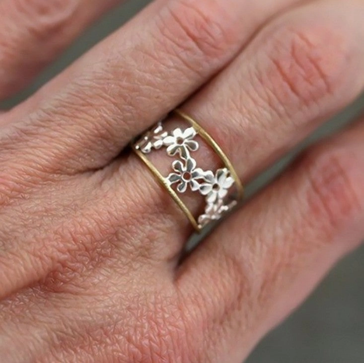 Wholesale Alloy Sunflower Chrysanthemum Plated 18k Rose Gold Two-tone Ring
