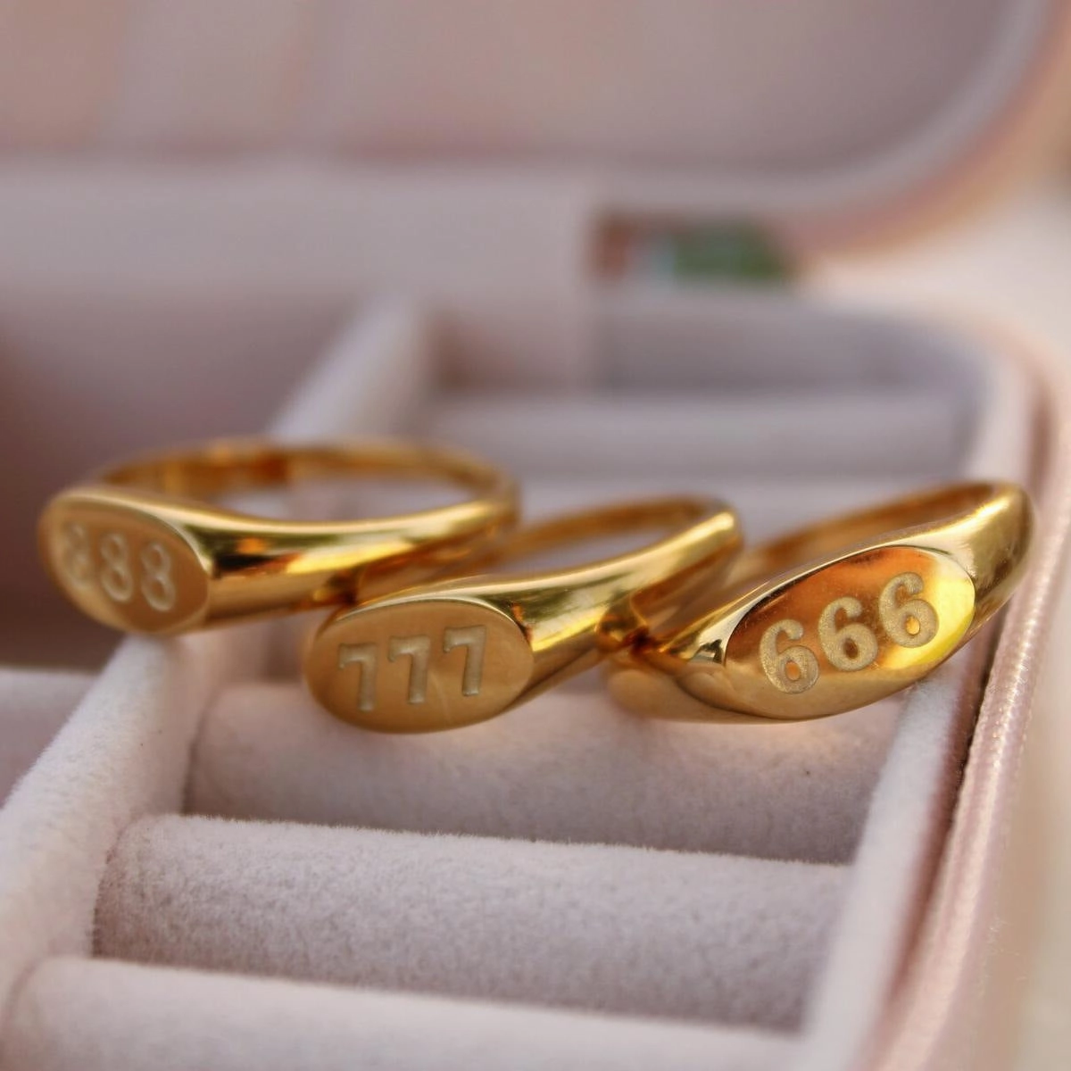 Wholesale Angel Numeral Titanium Steel Gold Plated Gold Plated Ring