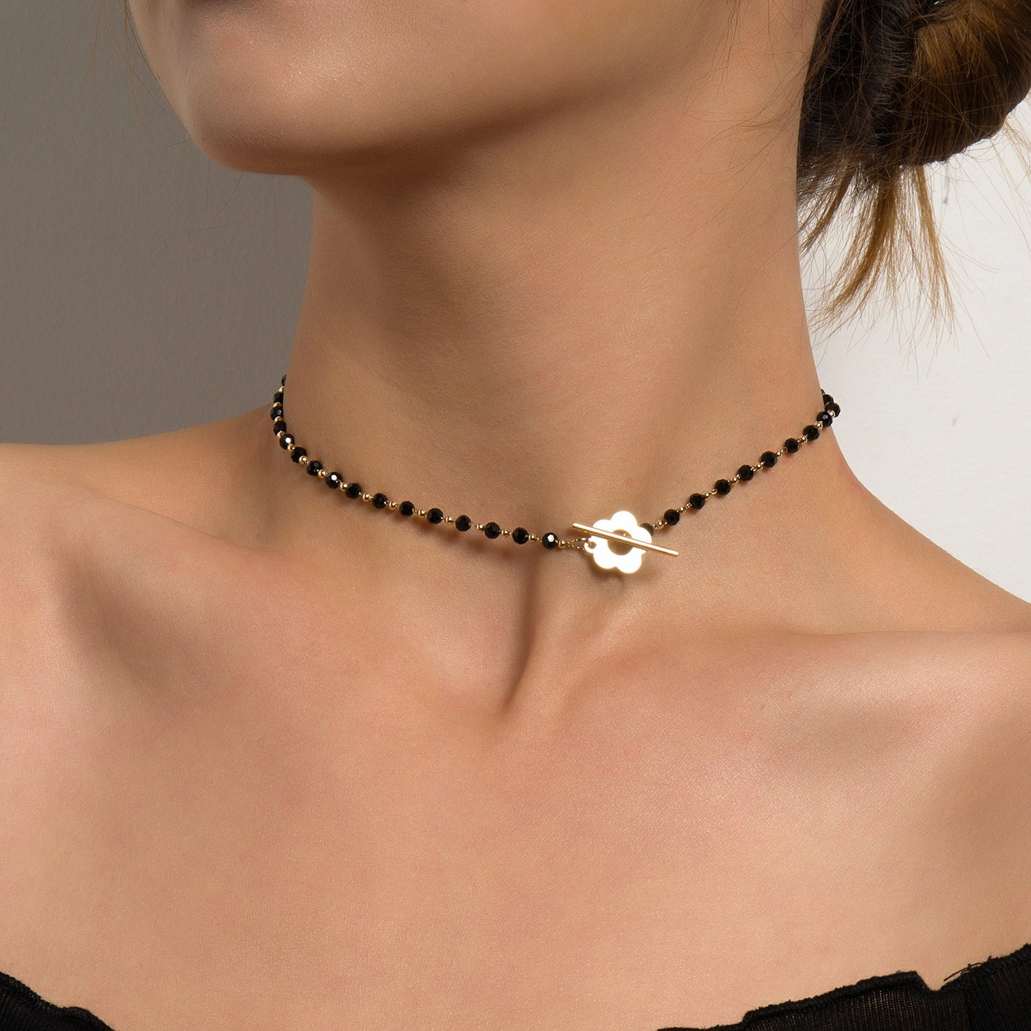 Wholesale Black Crystal Glass Bead Chain OT Buckle Short Flower Alloy Necklaces