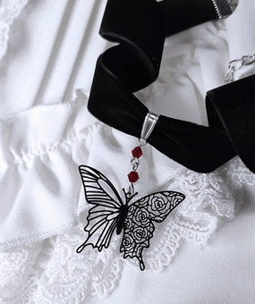 Wholesale Black Cutout Butterfly Velvet Alloy Necklaces