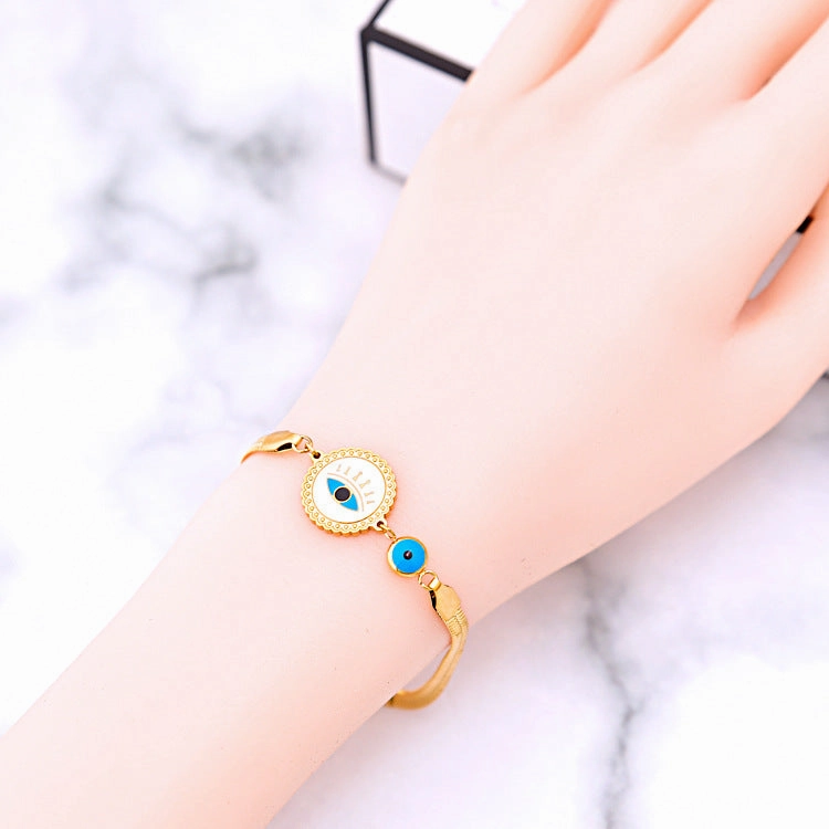 Wholesale Blue Eyes Bracelet Titanium Steel Flower Sun Sticky Diamond Portrait Round Bracelet