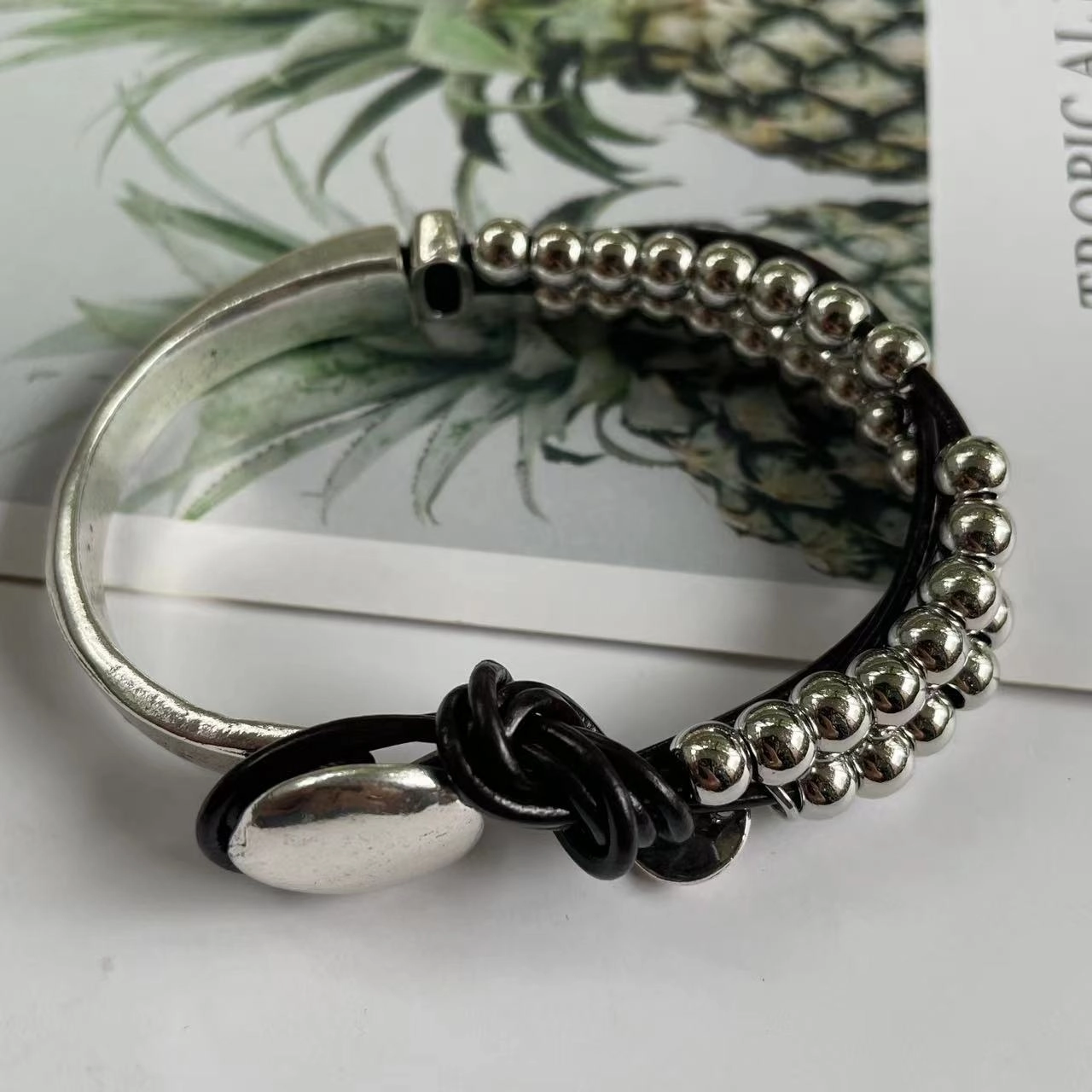 Wholesale Bohemian style double layer stitching bracelet beaded leather bracelet