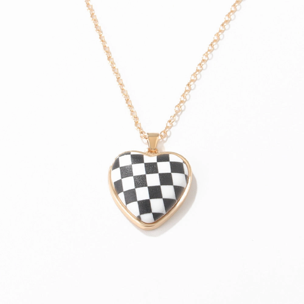 Wholesale Checkerboard Cow Pattern Resin Heart Pendant Necklaces