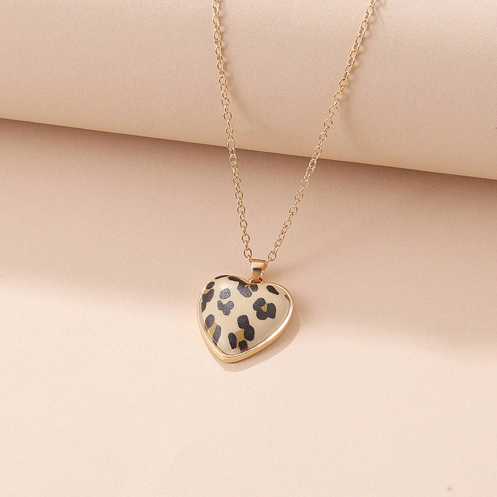 Wholesale Checkerboard Cow Pattern Resin Heart Pendant Necklaces