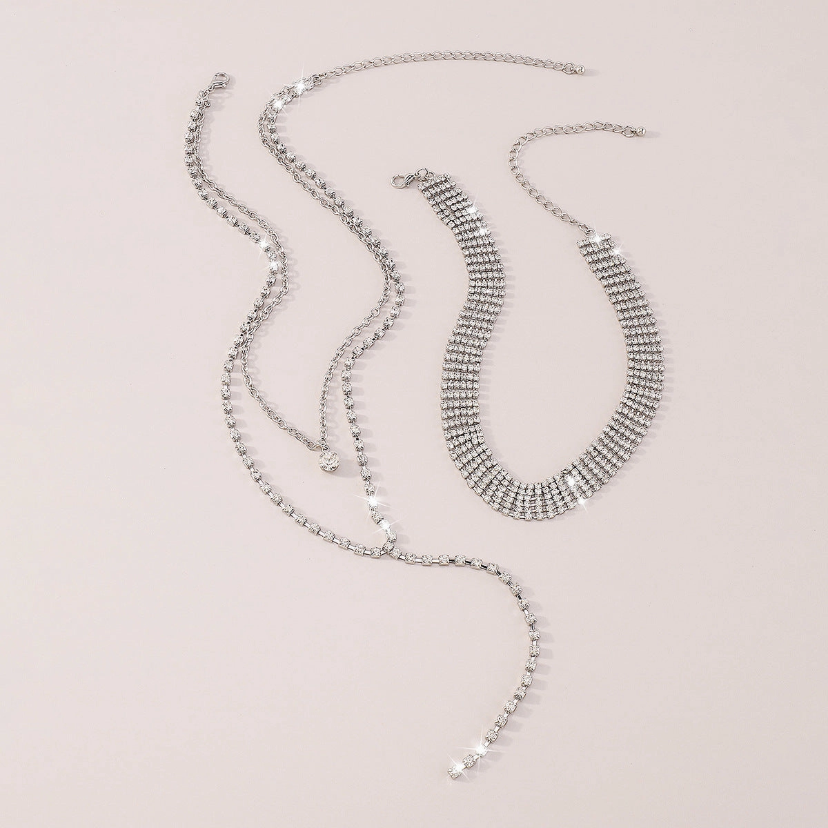 Wholesale Claw Chain Rhinestone Tassel Alloy Necklaces