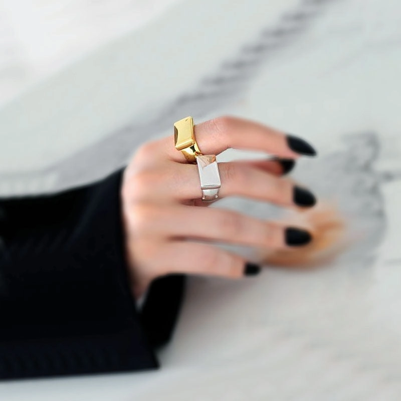 Wholesale Copper Zhendianzhibao Geometric Square Round Glossy Open Ring