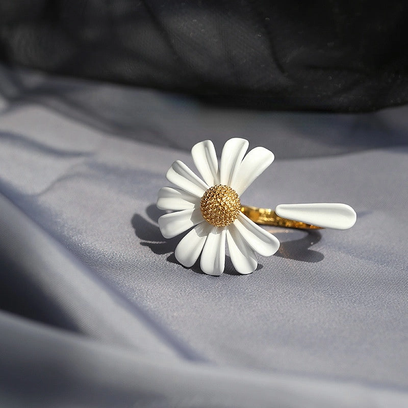Wholesale Daisy Alloy Rings Necklace Set