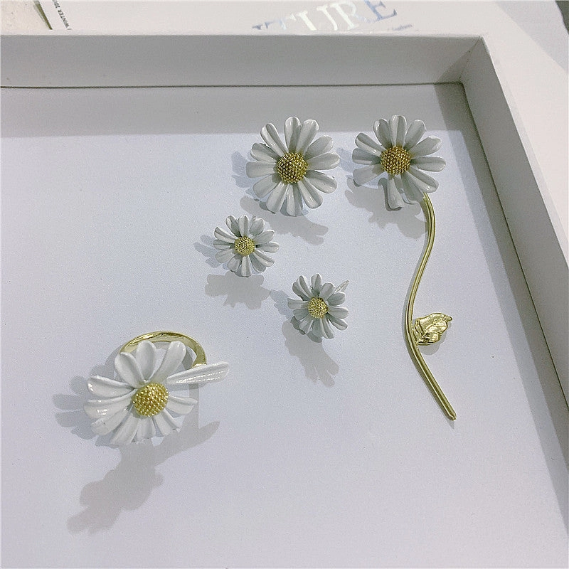 Wholesale Daisy Alloy Rings Necklace Set