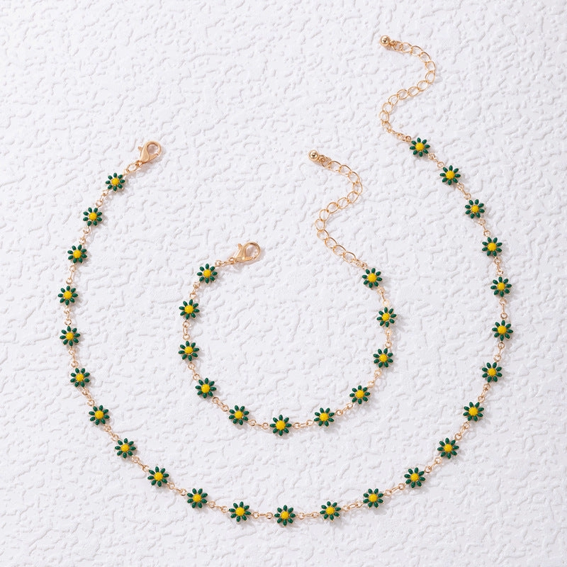 Wholesale Daisy Clavicle Alloy Necklaces