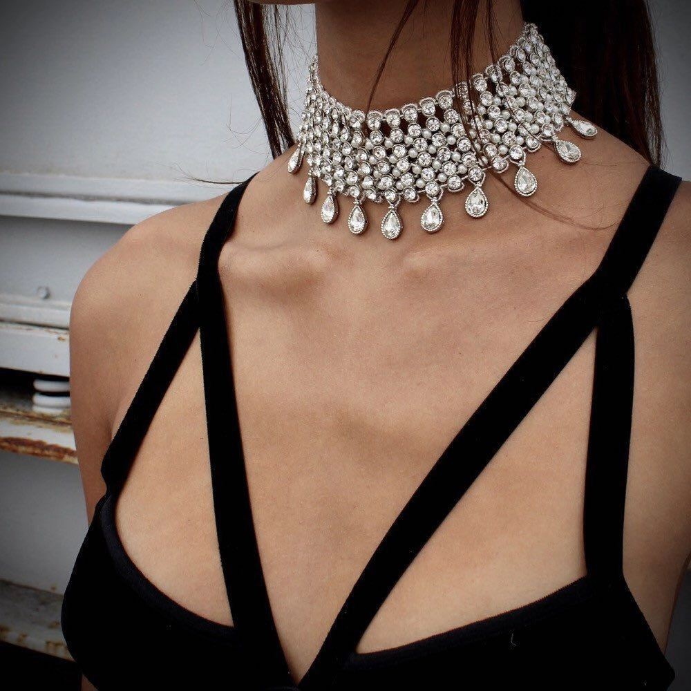 Wholesale Drops Gemstones Alloy Necklaces