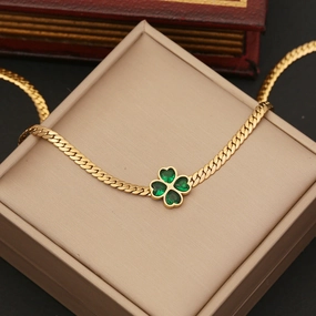 Wholesale Emerald Love Heart Clavicle Stainless Steel Pendant Necklaces
