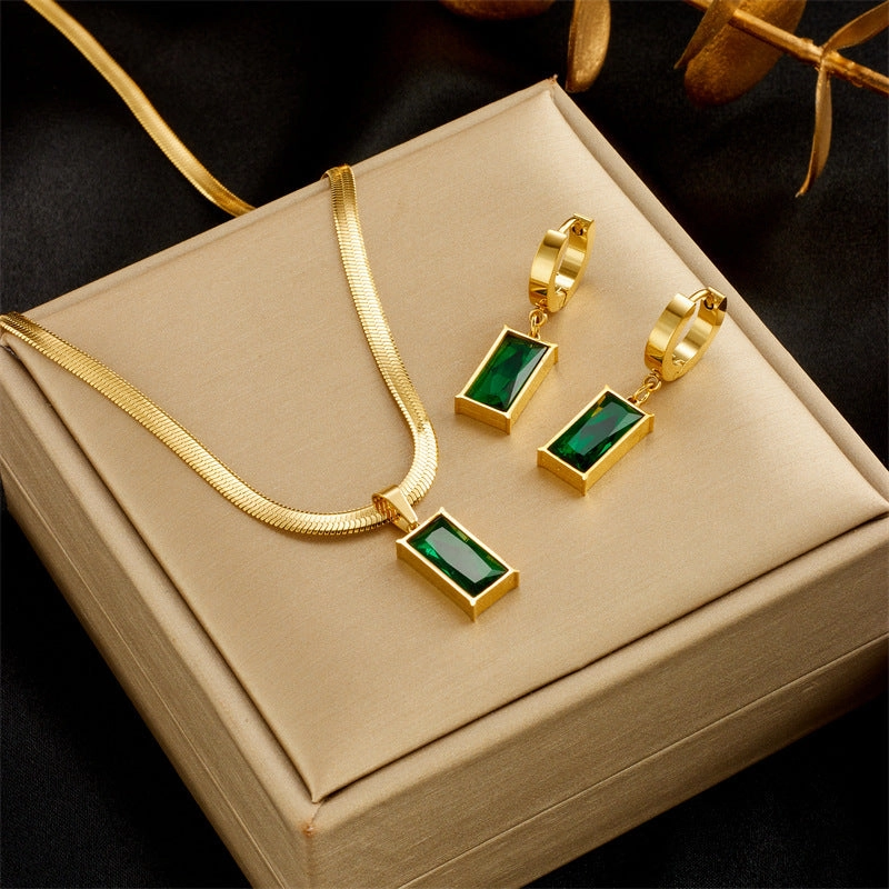 Wholesale Emerald Zircon Titanium Steel Necklace