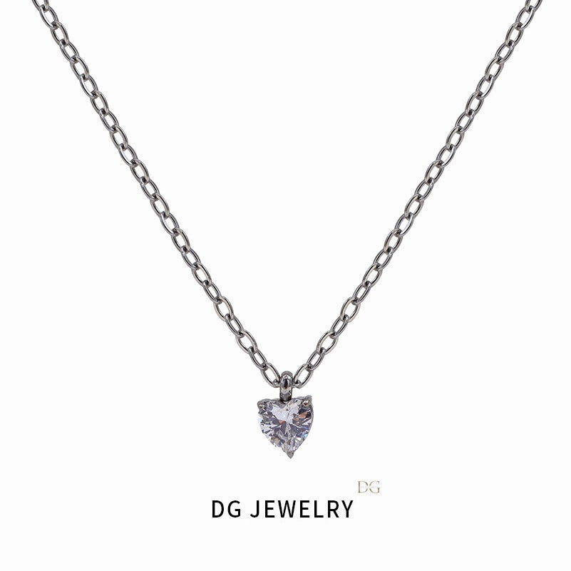 Wholesale European and American Fashion, Simple and High-end, Niche Stainless Steel Heart Shaped Zircon Inlaid Necklaces