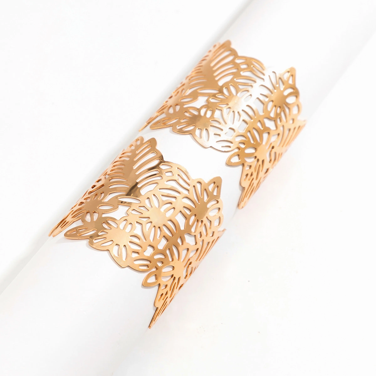 Wholesale Exaggerated Hollow Flower Leaf Opening Metal Bracelets