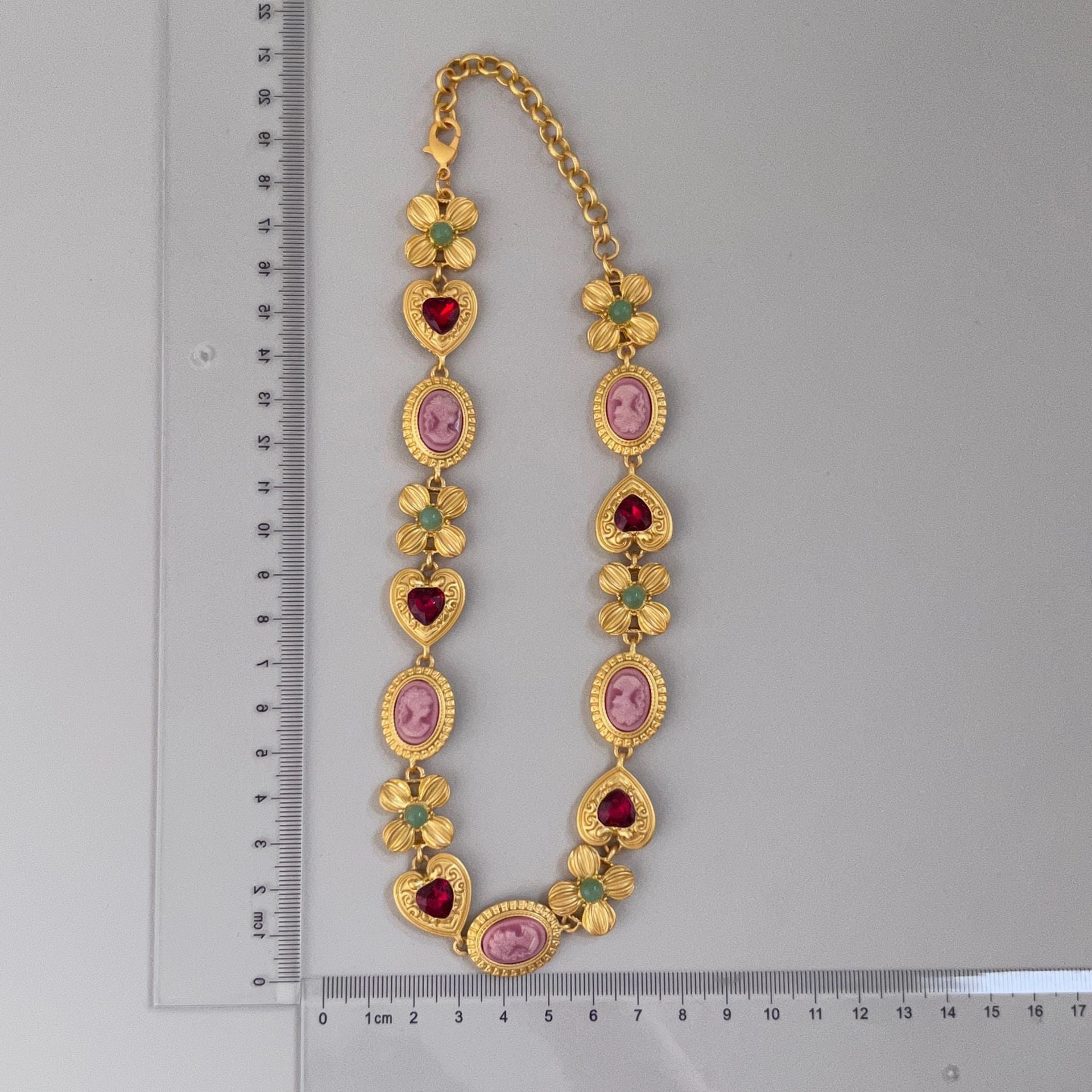 Wholesale Flower Portrait Diamond Heart Alloy Necklaces