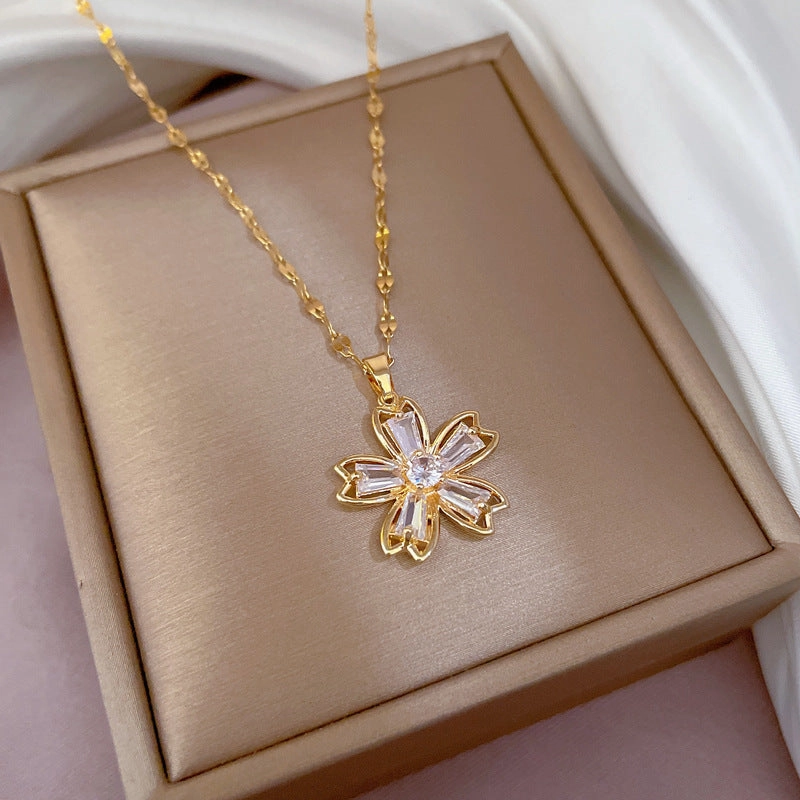 Wholesale Four Leaf Flower Titanium Steel Necklaces