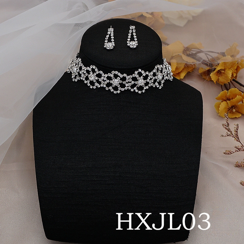 Wholesale Full Diamond Flower Shiny Necklaces