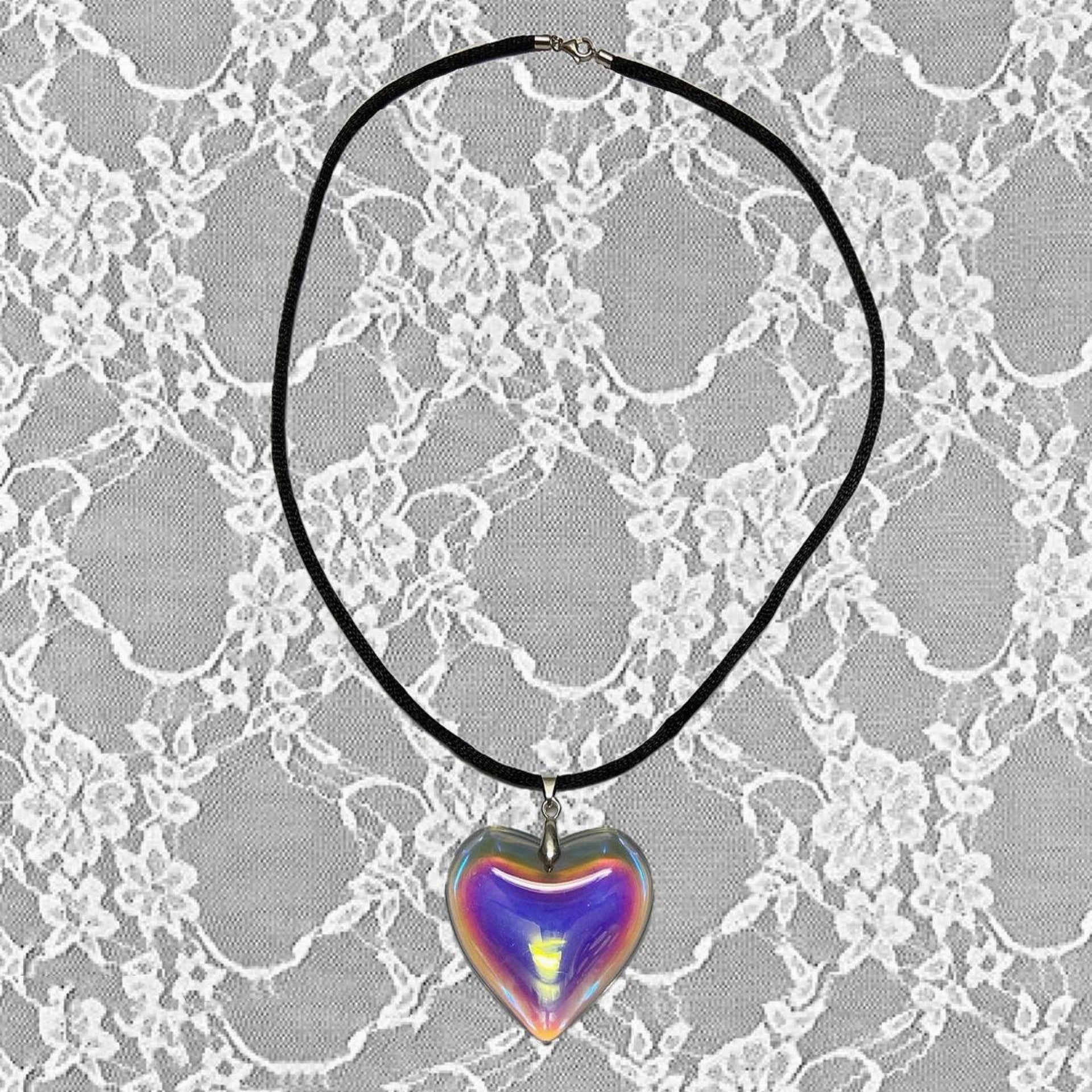 Wholesale Glass Colorful Heart Pendant Necklaces