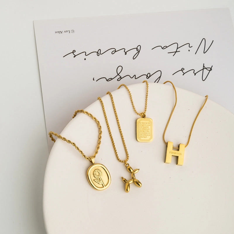 Wholesale Golden Titanium Steel Non-fading Necklace Clavicle Chain