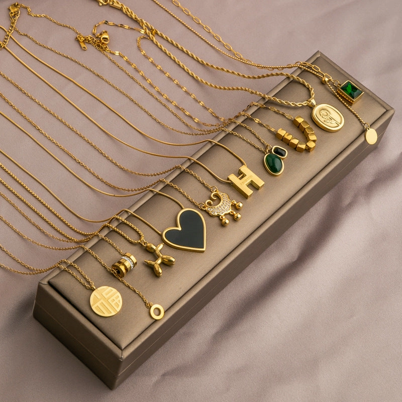 Wholesale Golden Titanium Steel Non-fading Necklace Clavicle Chain