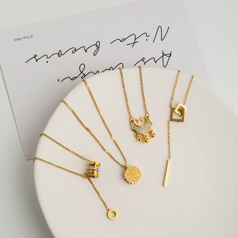 Wholesale Golden Titanium Steel Non-fading Necklace Clavicle Chain