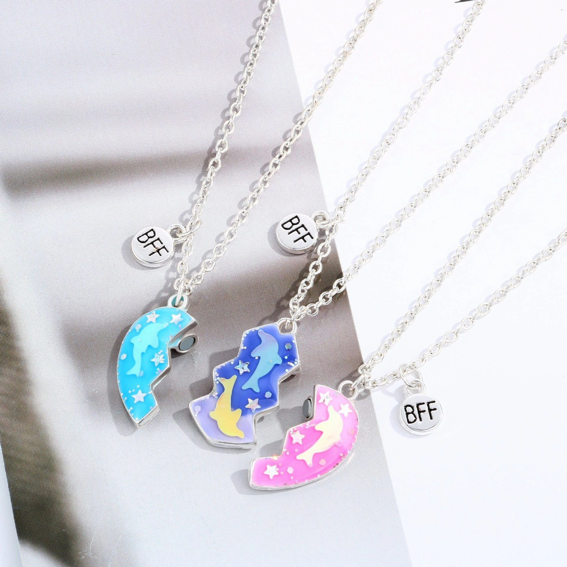 Wholesale Good Friends Kids Dolphin Drip Oil Magnet Stitching Heart Alloy Necklaces