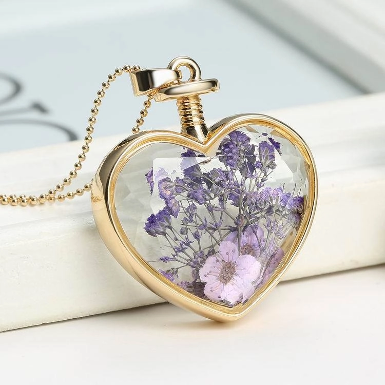 Wholesale Heart Pendant Flowers Heart Crystal Various Plant Dried Flowers Alloy Necklaces