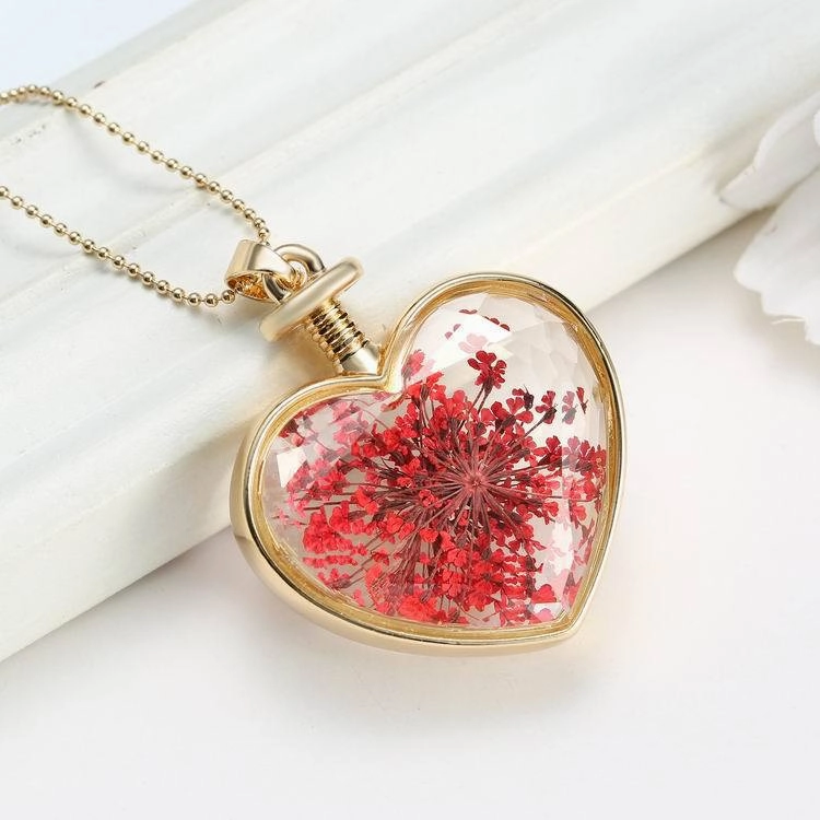 Wholesale Heart Pendant Flowers Heart Crystal Various Plant Dried Flowers Alloy Necklaces
