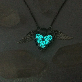 Wholesale Heart Shape Luminous Lock with Rose Wings Alloy Necklaces
