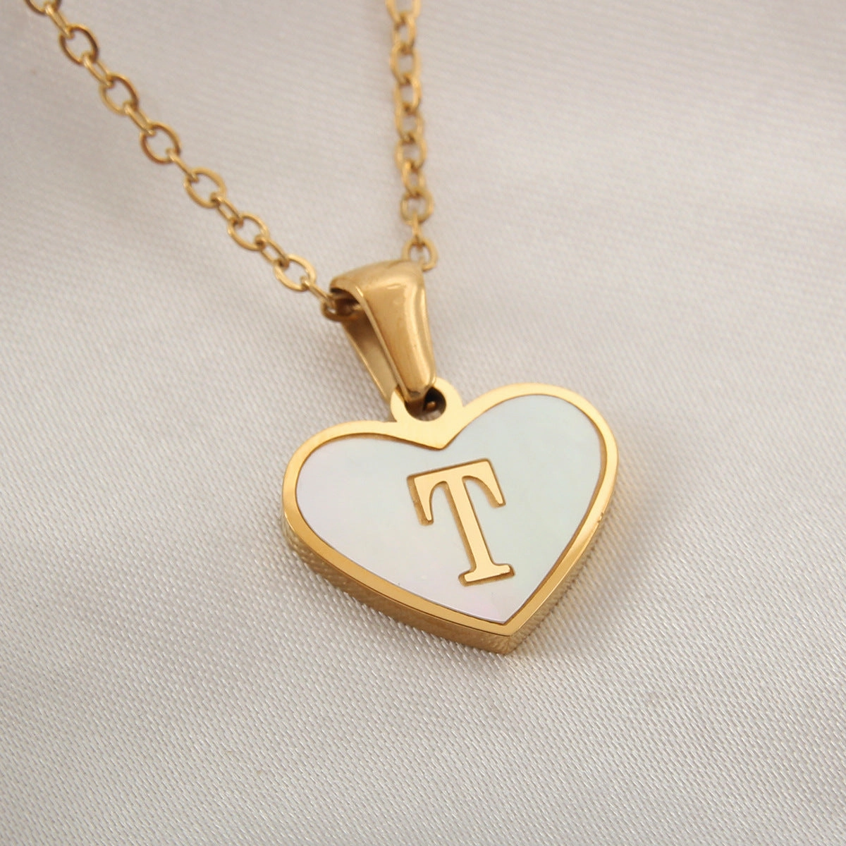 Wholesale Heart Shape Shell Stainless Steel Necklaces