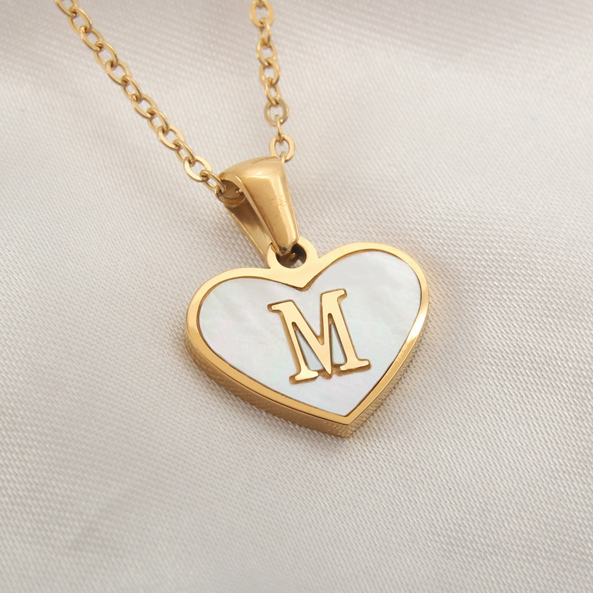 Wholesale Heart Shape Shell Stainless Steel Necklaces