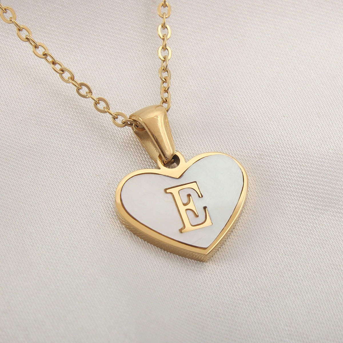 Wholesale Heart Shape Shell Stainless Steel Necklaces