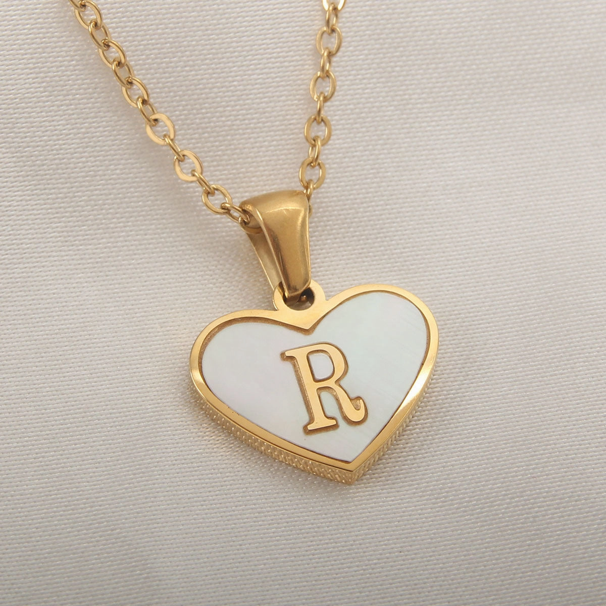 Wholesale Heart Shape Shell Stainless Steel Necklaces