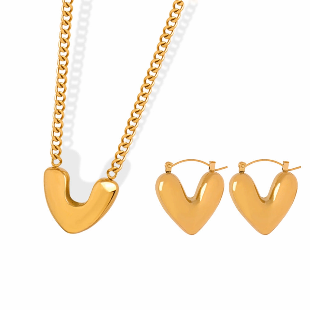 Wholesale Heart-shaped Titanium Steel Necklaces