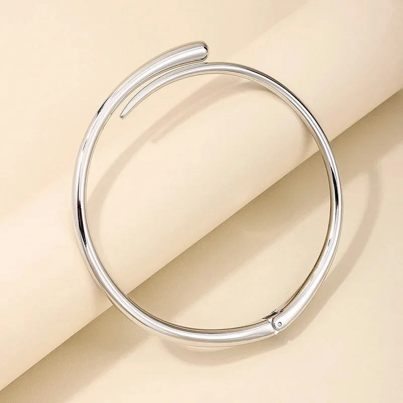 Wholesale heavy metal cold wind punk hip-hop street photographer lady collar necklace