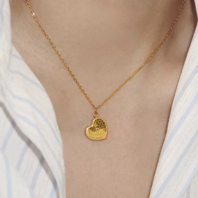 Wholesale Honeycomb Love Fish Scale Peach Heart Shape Titanium Steel Necklaces