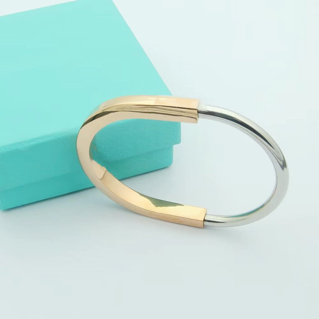 Wholesale Horseshoe Shaped Open Stainless Steel Bracelets