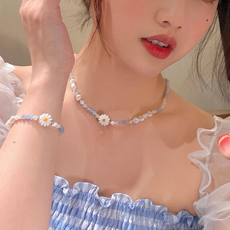 Wholesale Imitation Pearl Flower Beaded Necklaces
