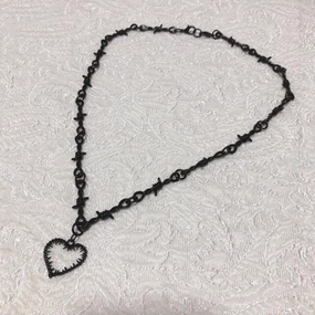 Wholesale Love Heart Thorns Pendant Alloy Necklaces