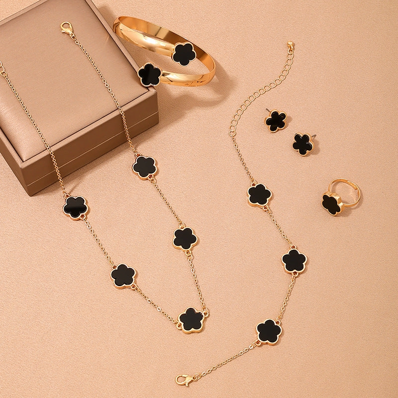 Wholesale Metal New Five Leaf Clover Flower Bracelet Necklace Earrings Ring Jewelry suit