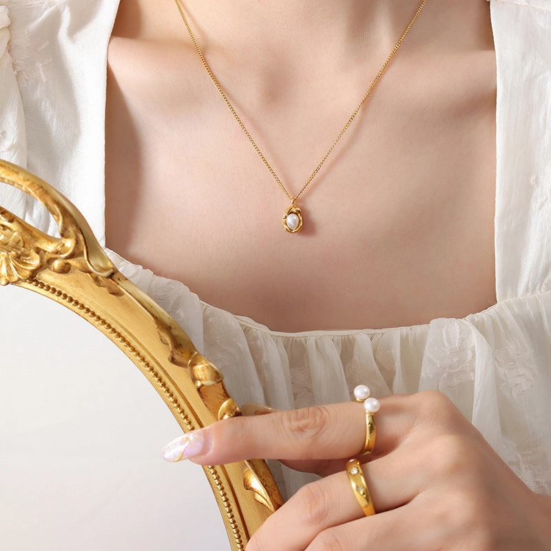 Wholesale Natural Freshwater Pearl Inlaid Shaped Pendant Titanium Steel Necklaces
