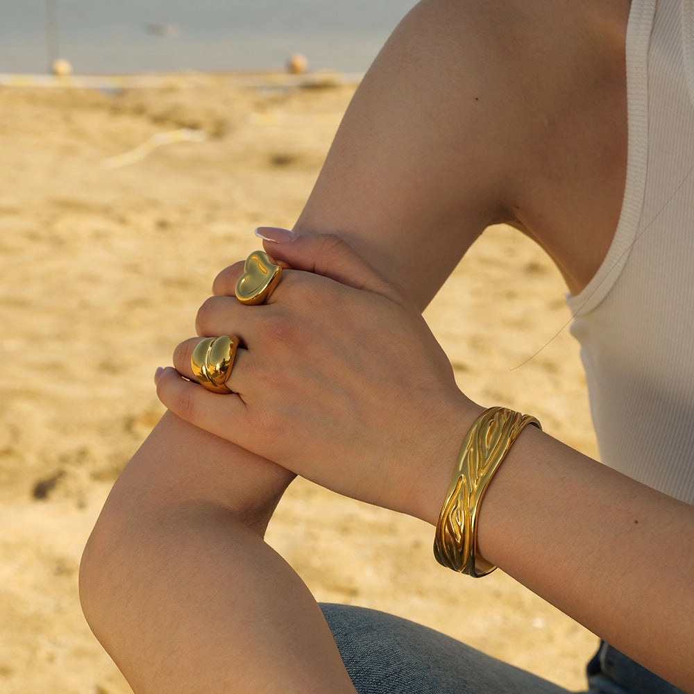 Wholesale New Arrival Love Stainless Steel Gold Plated Ring