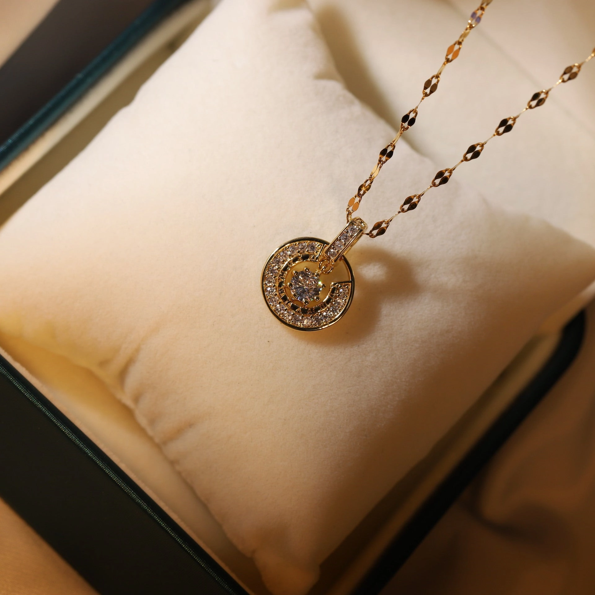 Wholesale of New Stainless Steel Love Necklaces