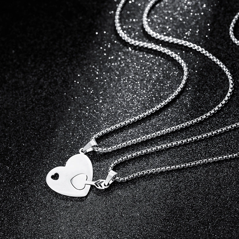 Wholesale One Arrow Through The Heart Love Stitching Fashion Niche Design Can Be Engraved Couple Necklaces